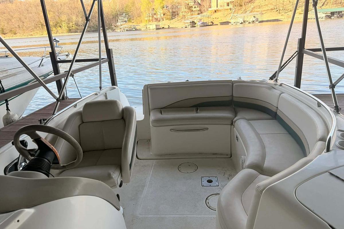 Used 1998 Chaparral Sunesta 252
