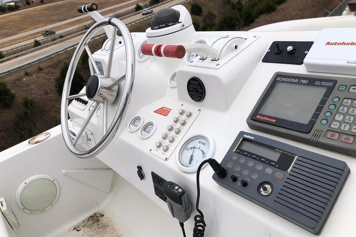 Used 1994 Mainship 31 Sedan Bridge