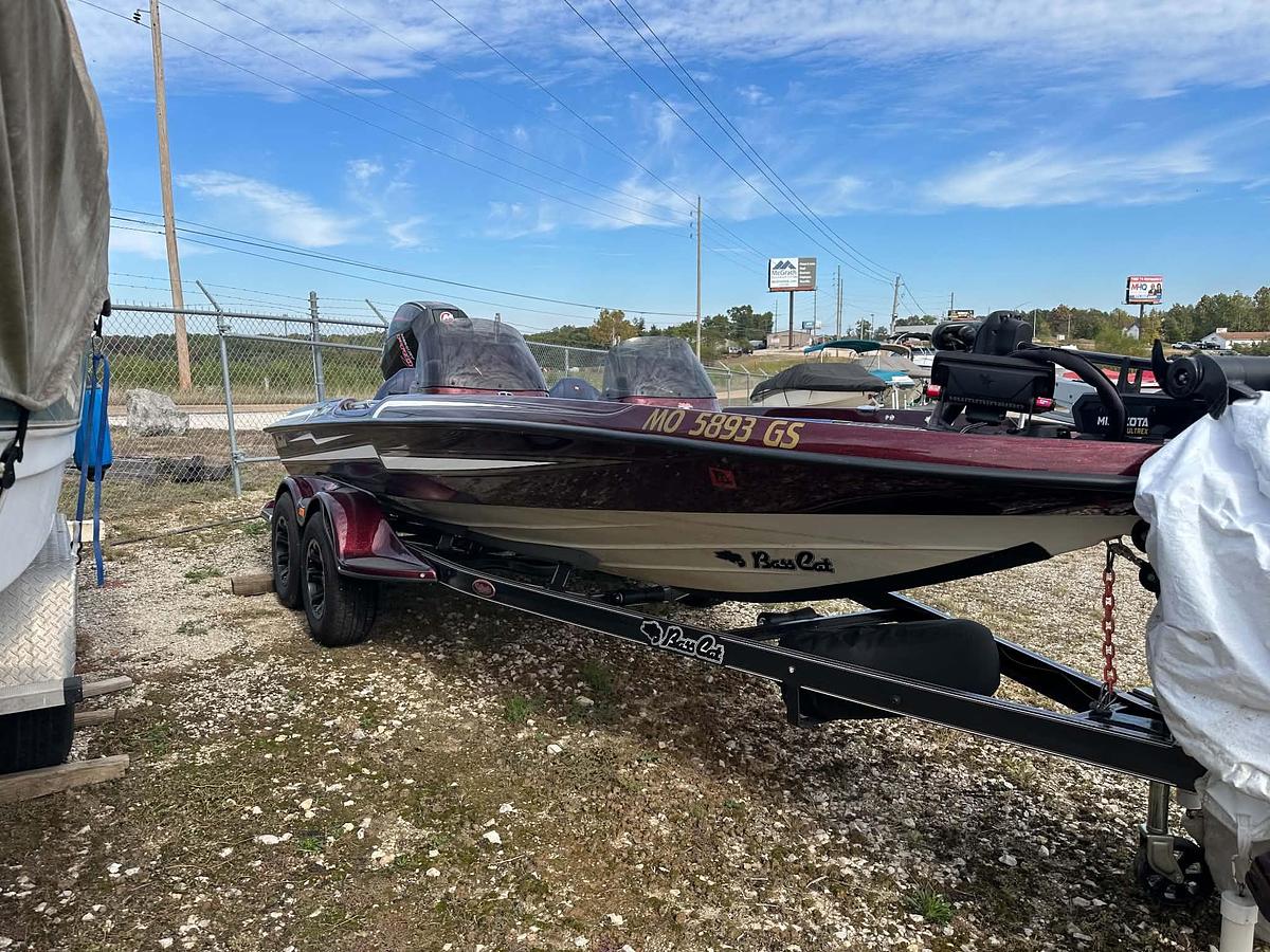 Used 2022 Bass Cat Carcal