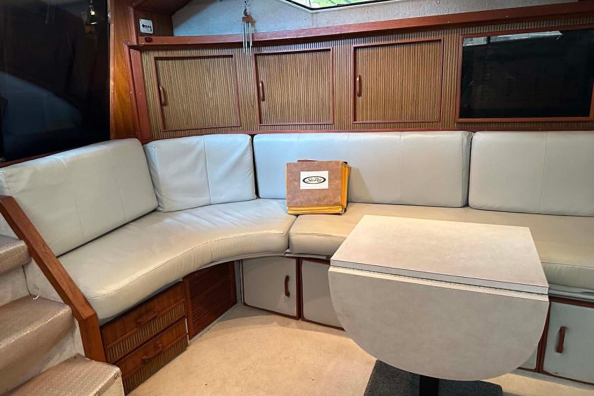 Used 1988 Sea Ray 390 Express Cruiser