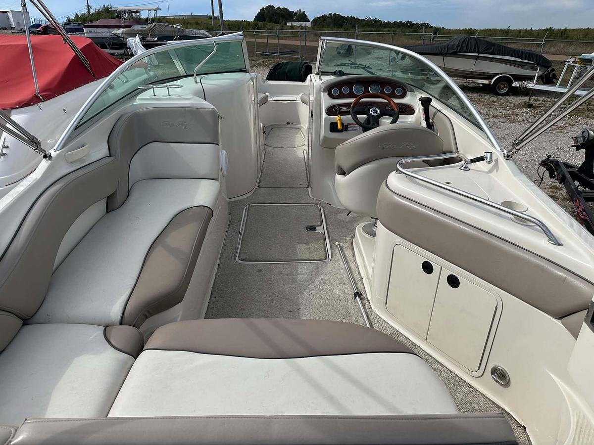 Used 2004 Sea Ray 240 Sundeck