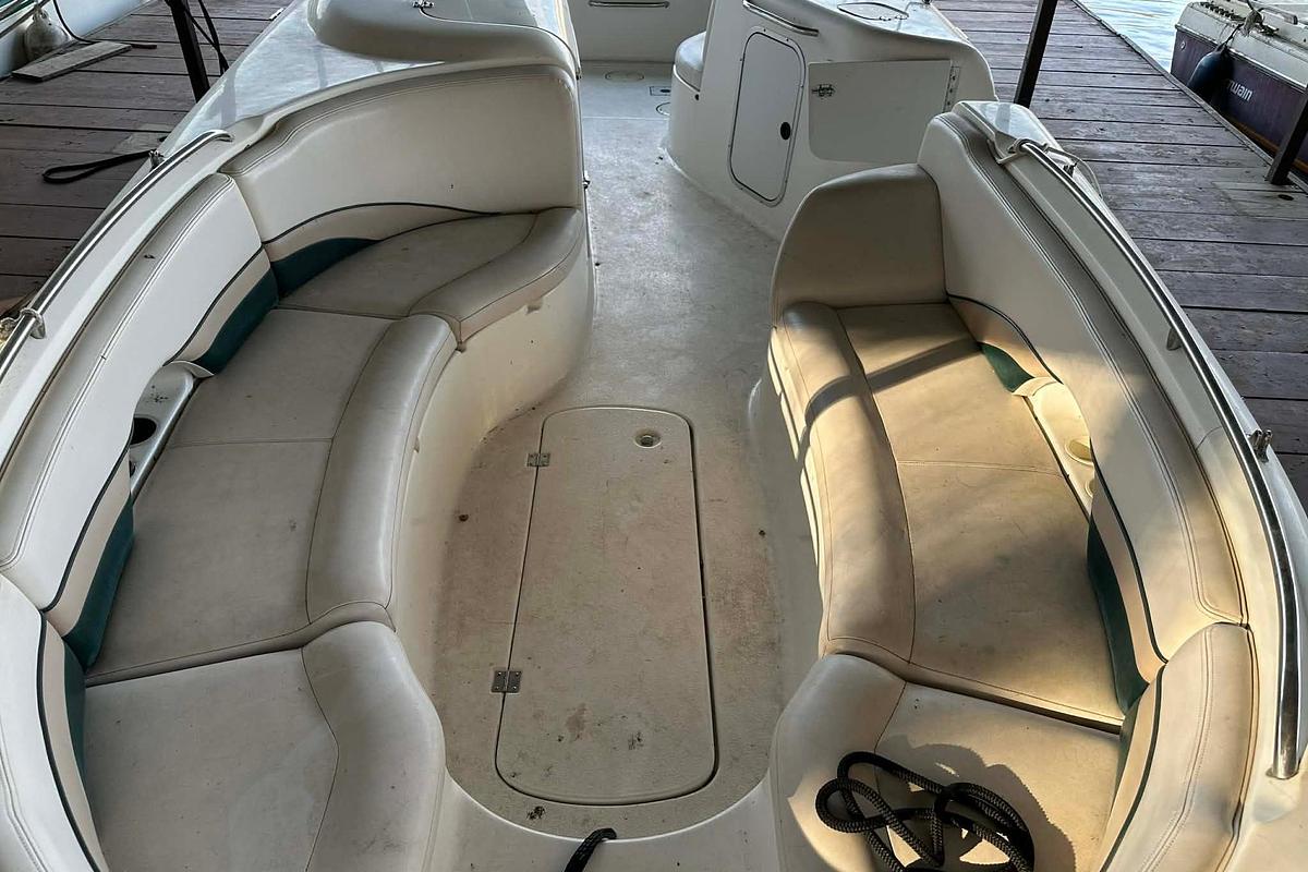 Used 1998 Chaparral Sunesta 252