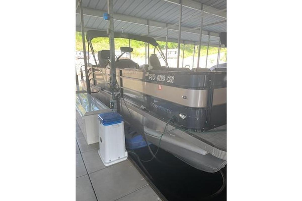 Used 2023 PlayCraft 27 Infinity