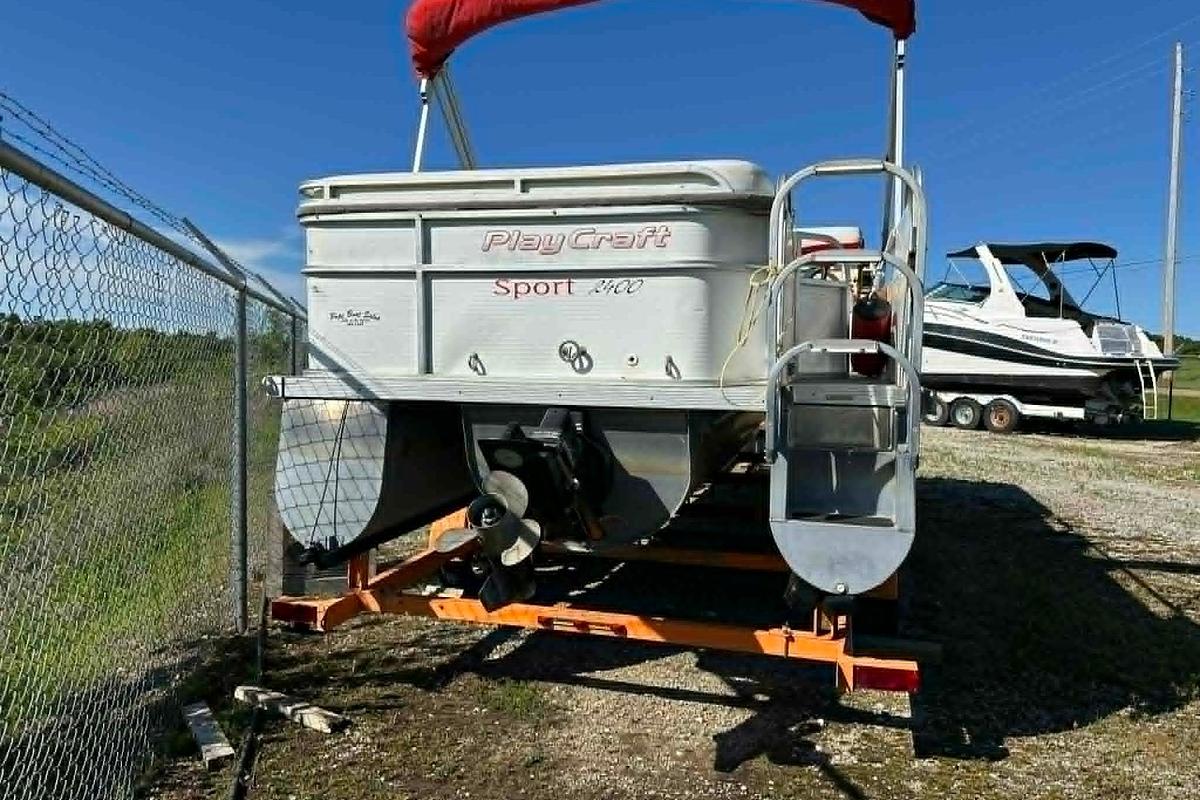 Used 1999 PlayCraft Sport 2400