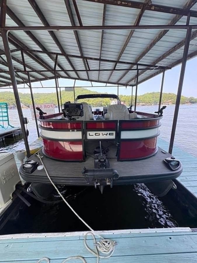 Used 2023 Lowe SF232W