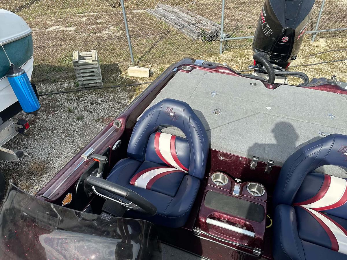 Used 2022 Bass Cat Carcal
