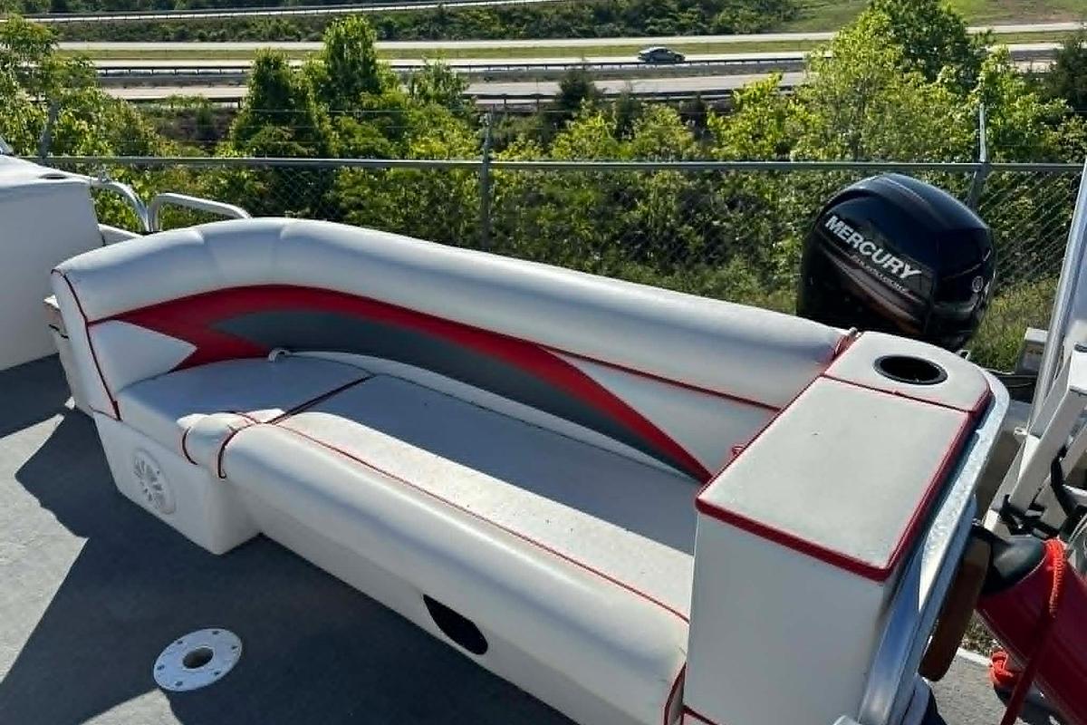 Used 1999 PlayCraft Sport 2400