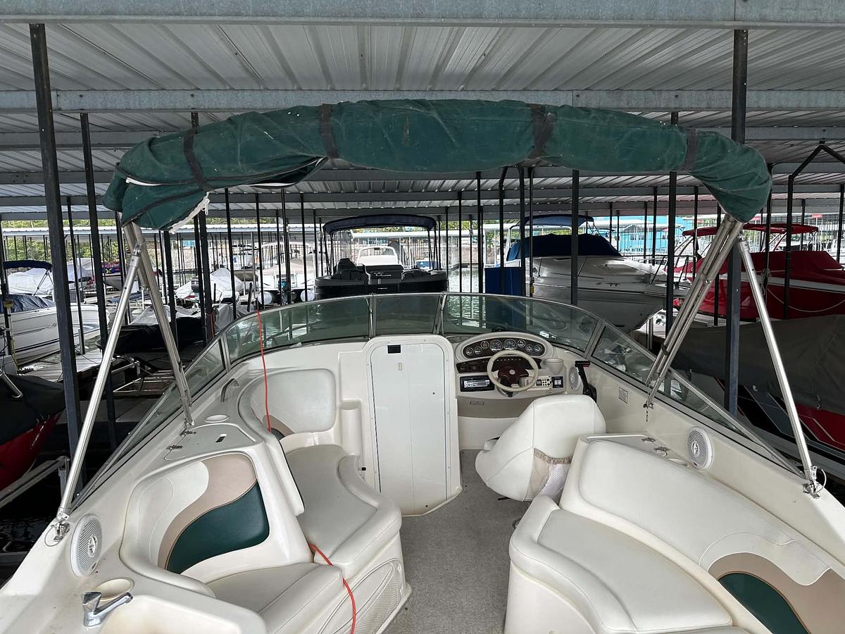 Used 1999 Rinker 272 Captiva Cuddy