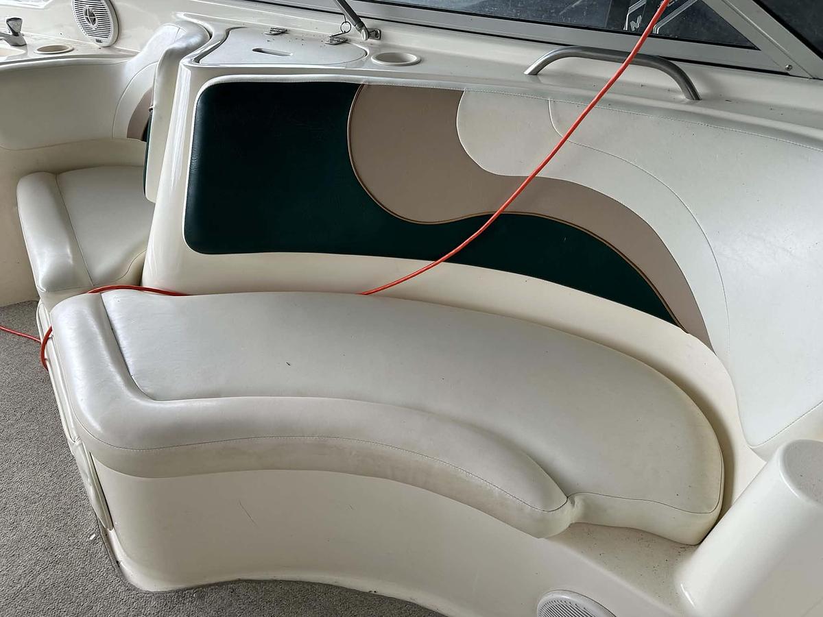 Used 1999 Rinker 272 Captiva Cuddy
