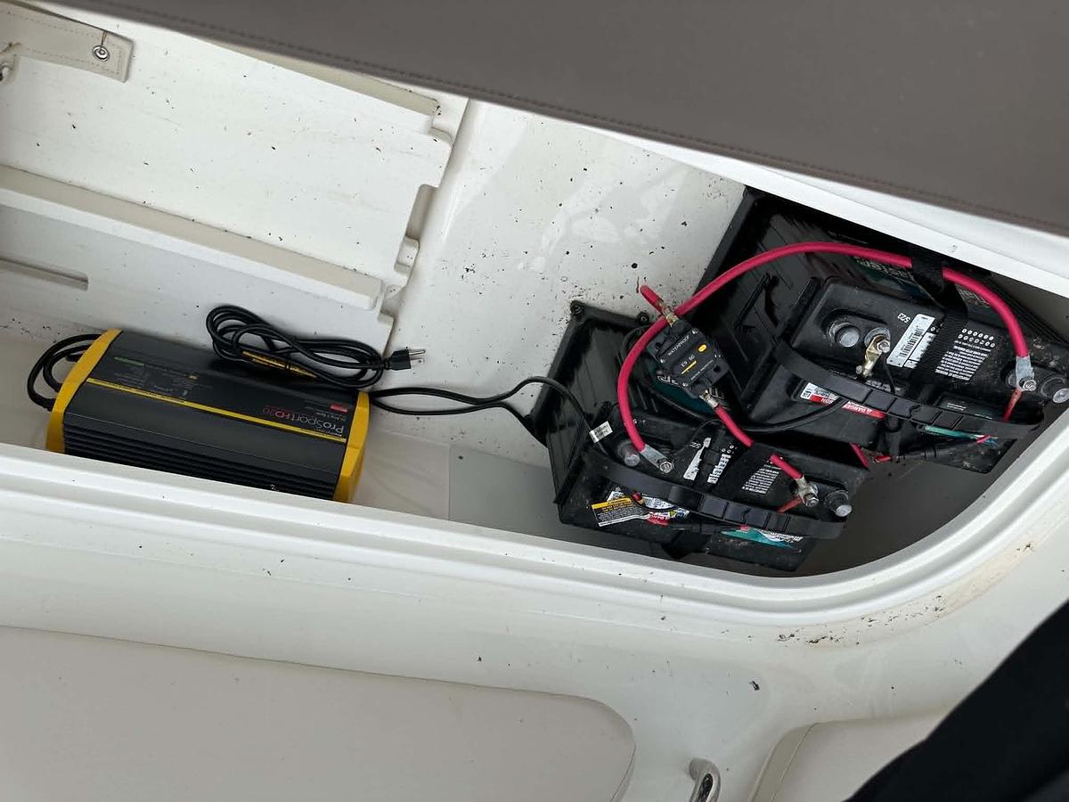 Used 2023 Bayliner Element E21