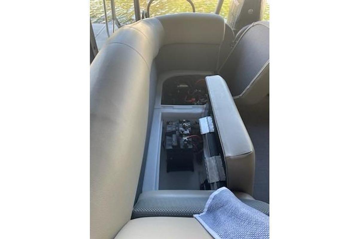 Used 2023 PlayCraft 27 Infinity