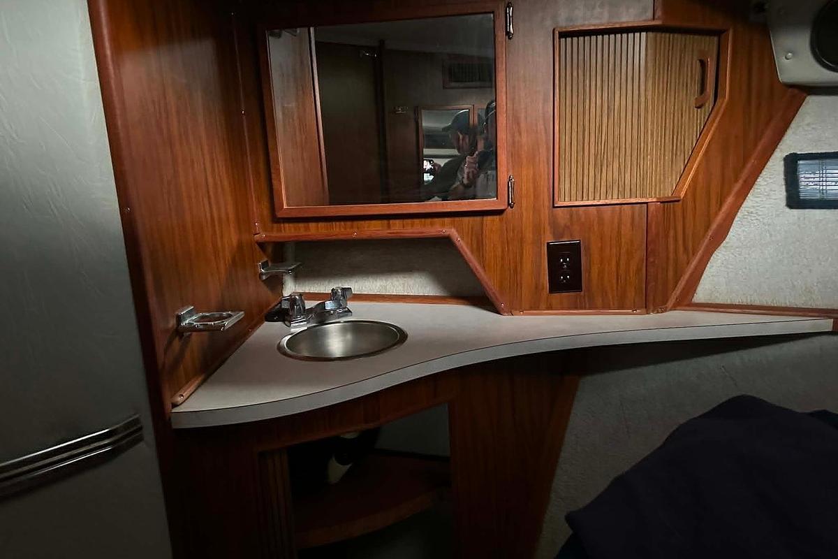 Used 1988 Sea Ray 390 Express Cruiser
