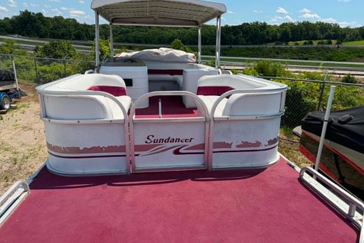 Used 1999 Sundancer Pontoons 26 D Legend