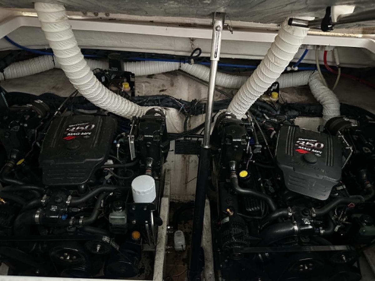 Used 2007 Rinker 350 Express