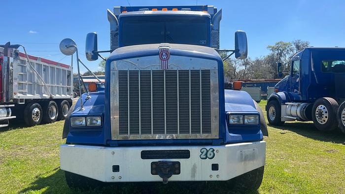 Used 2011 Kenworth T800 Tri-Axle Dump Truck