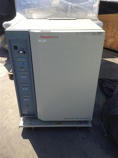 Used Thermo Forma CO2 Incubator, Model 3860