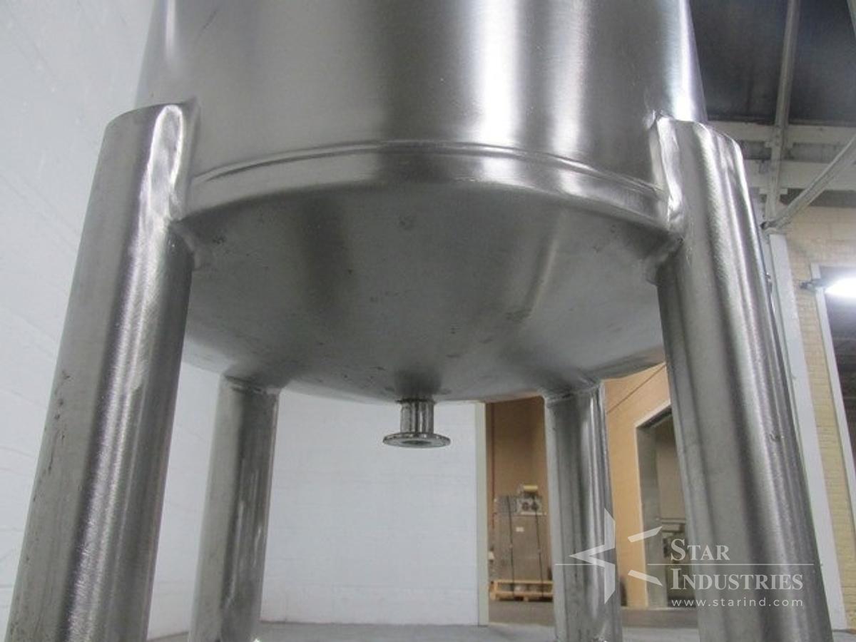 Used 30 GAL STAINLESS STEEL TANK