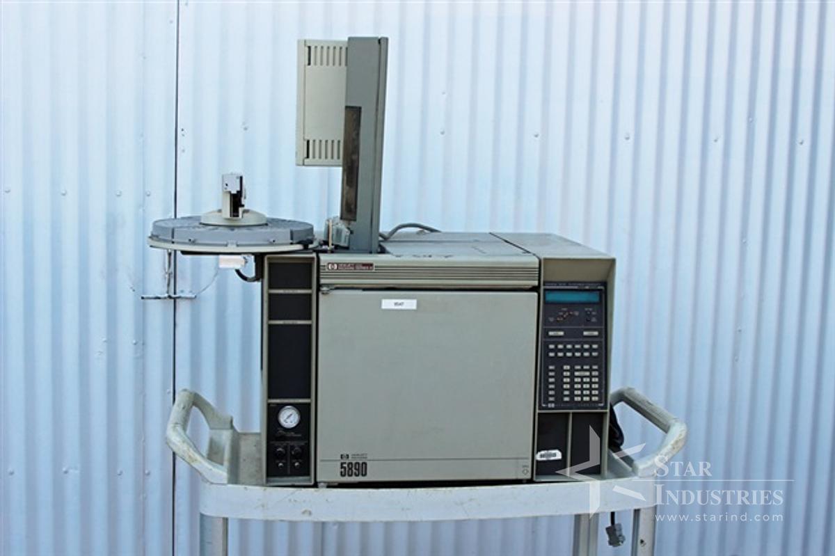 Used Hewlett-Packard 5890 Gas Chromatograph
