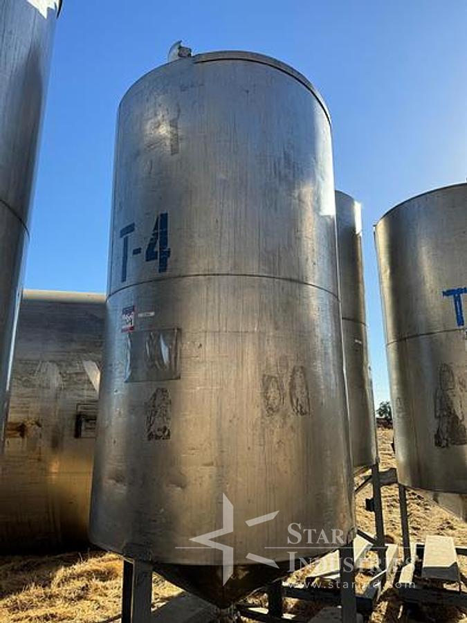 Used Tank, 750 Gallon, Stainless Steel, Cone Bottom