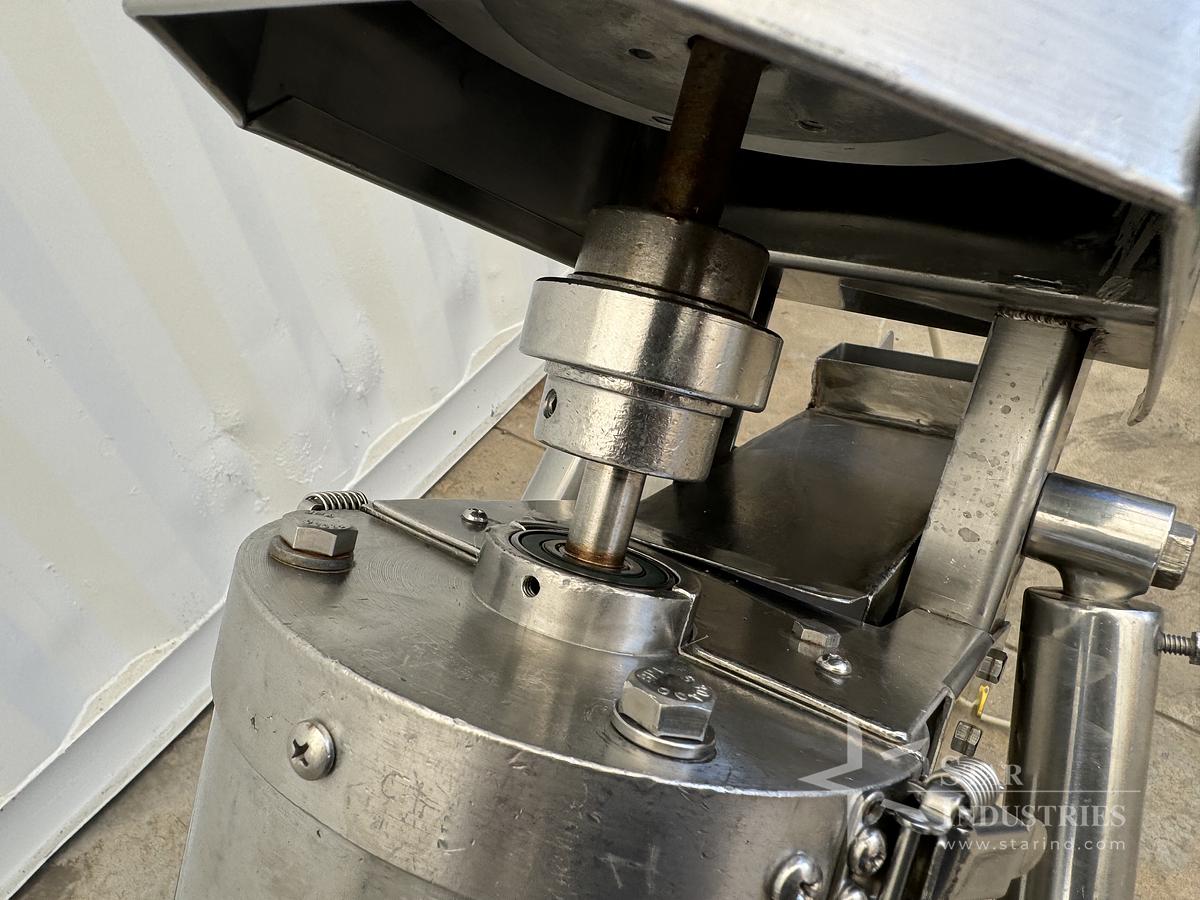 Used Capsule Polisher Model CD-200