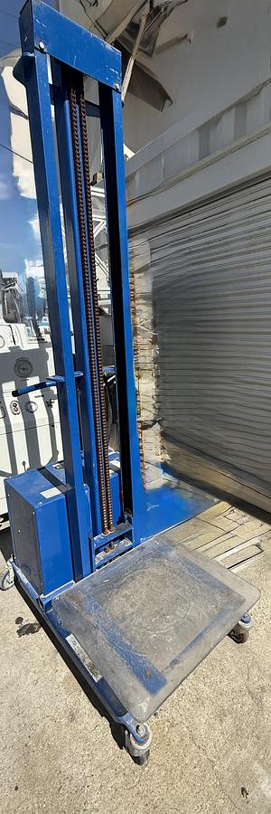 Used Merical - Semi Electric Stacker Lift