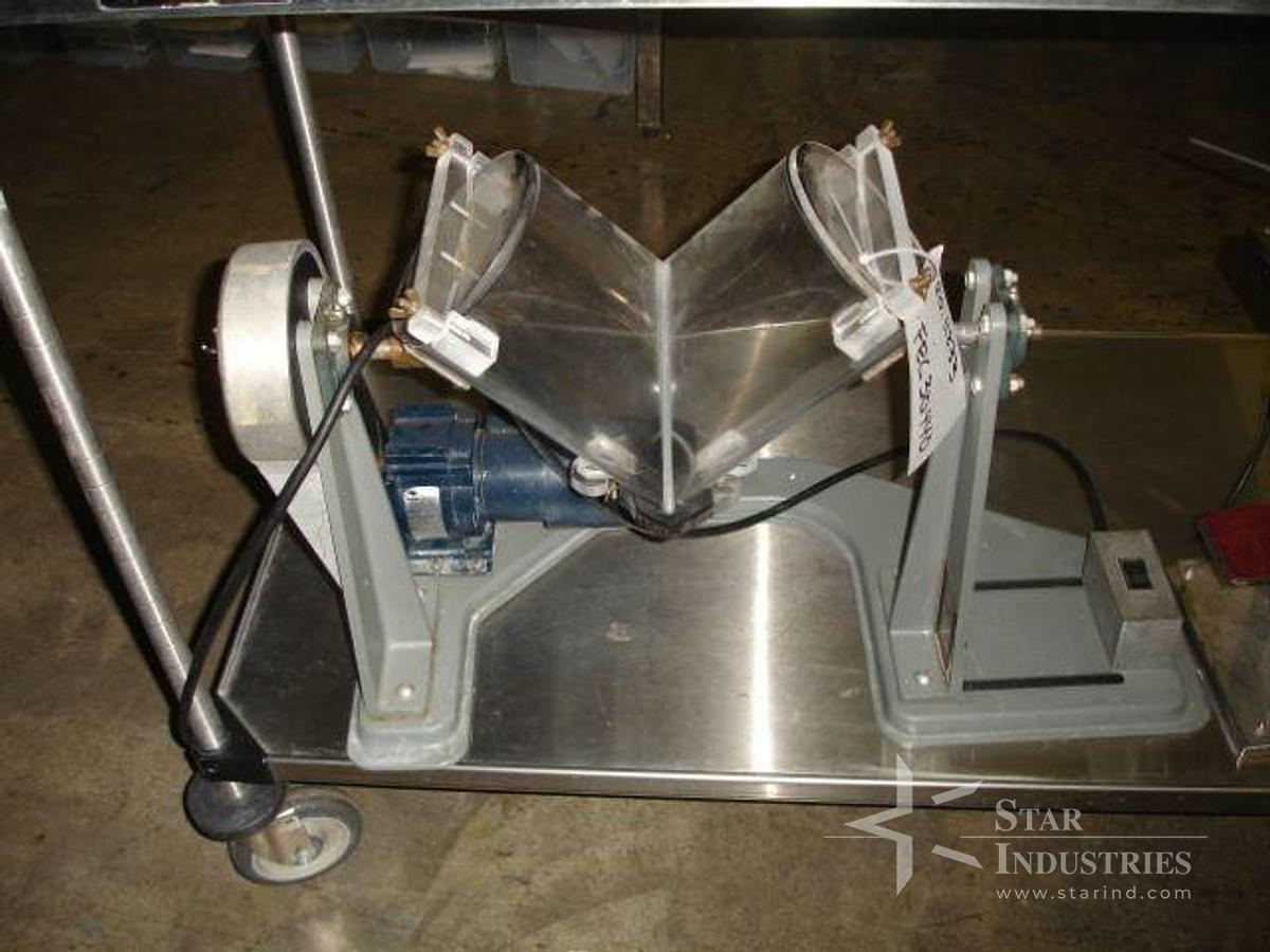 Used Patterson-Kelley 8 qt plastic V-blender