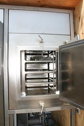 Used Pink Vacuum Oven VSD
