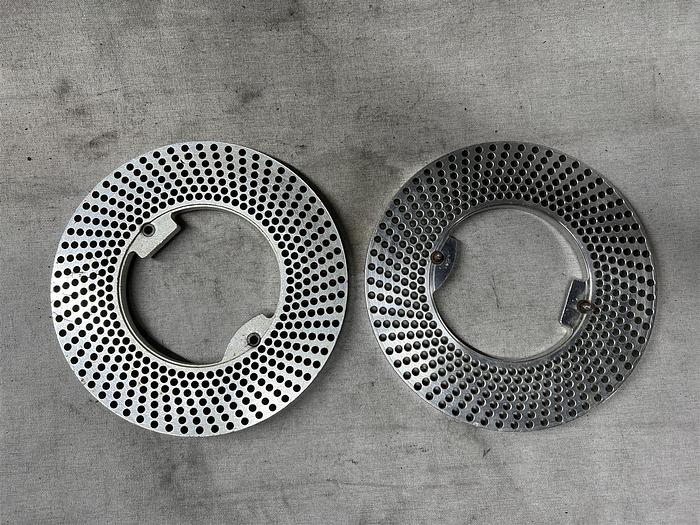 Used Capplus STI Model 10 Semi-Automatic Capsule Filler Loading Rings