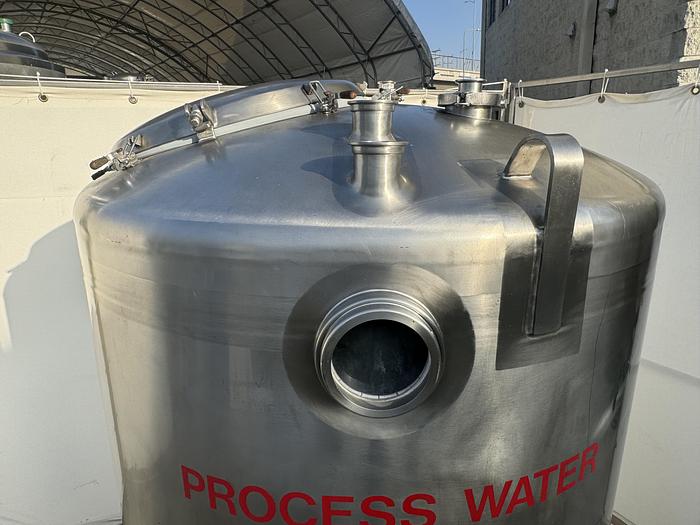 Used 1,000 gallon DCI s.s. Tank