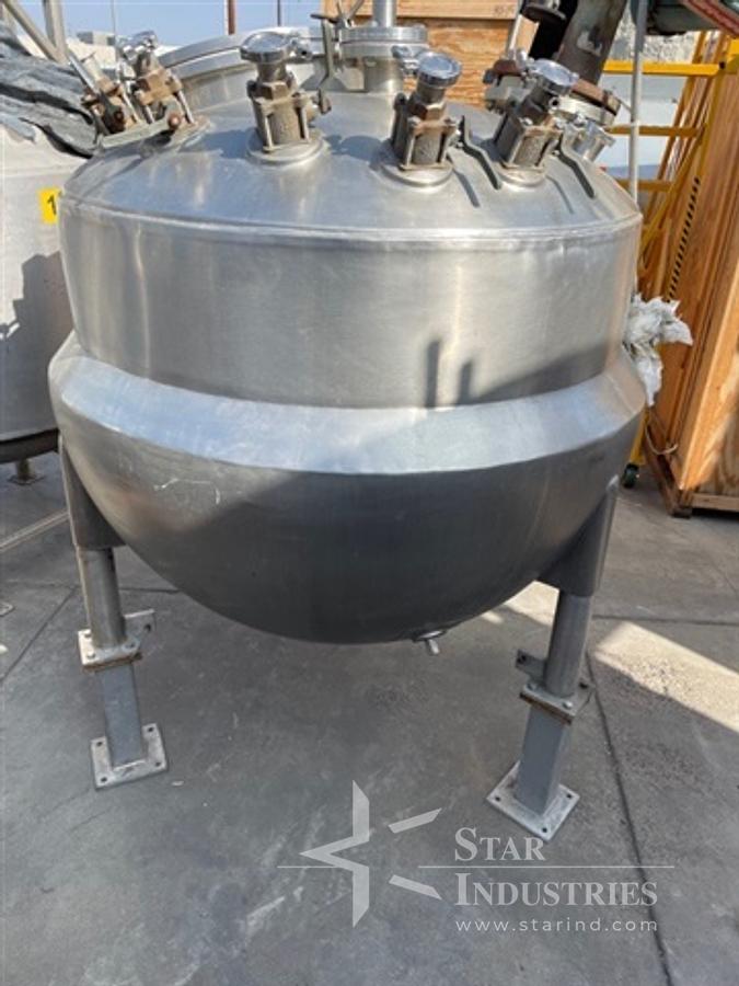 Used Lee 300 gallon tank w/ 1.5 h.p. Lightnin Mixer, with jacket