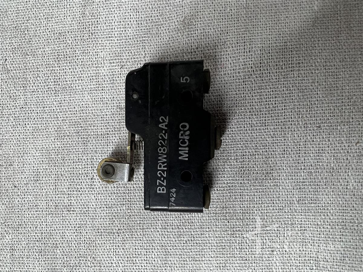 Used Open/Closed Micro Switch
