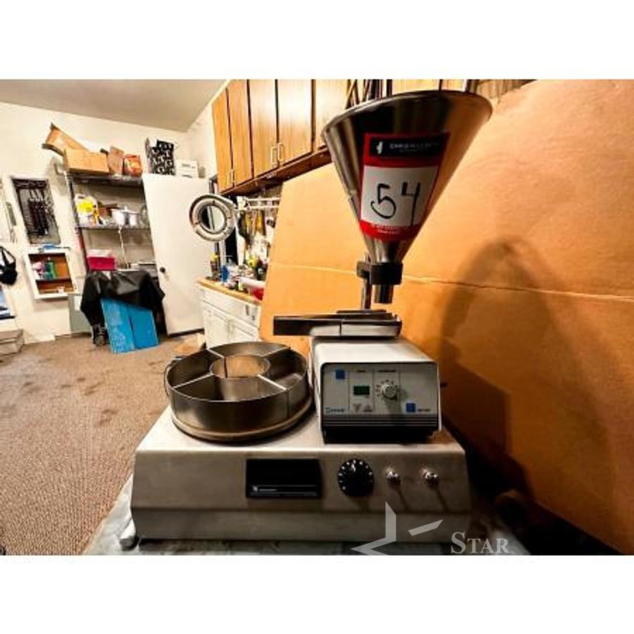 Used Retsch DR 100/75 Feeder