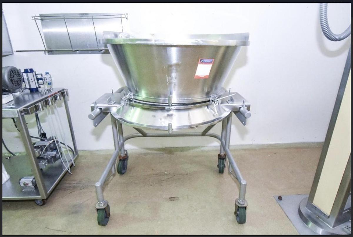 Used Vector Freund Flo Coater System FL-3N-120 Fluid Bed Dryer