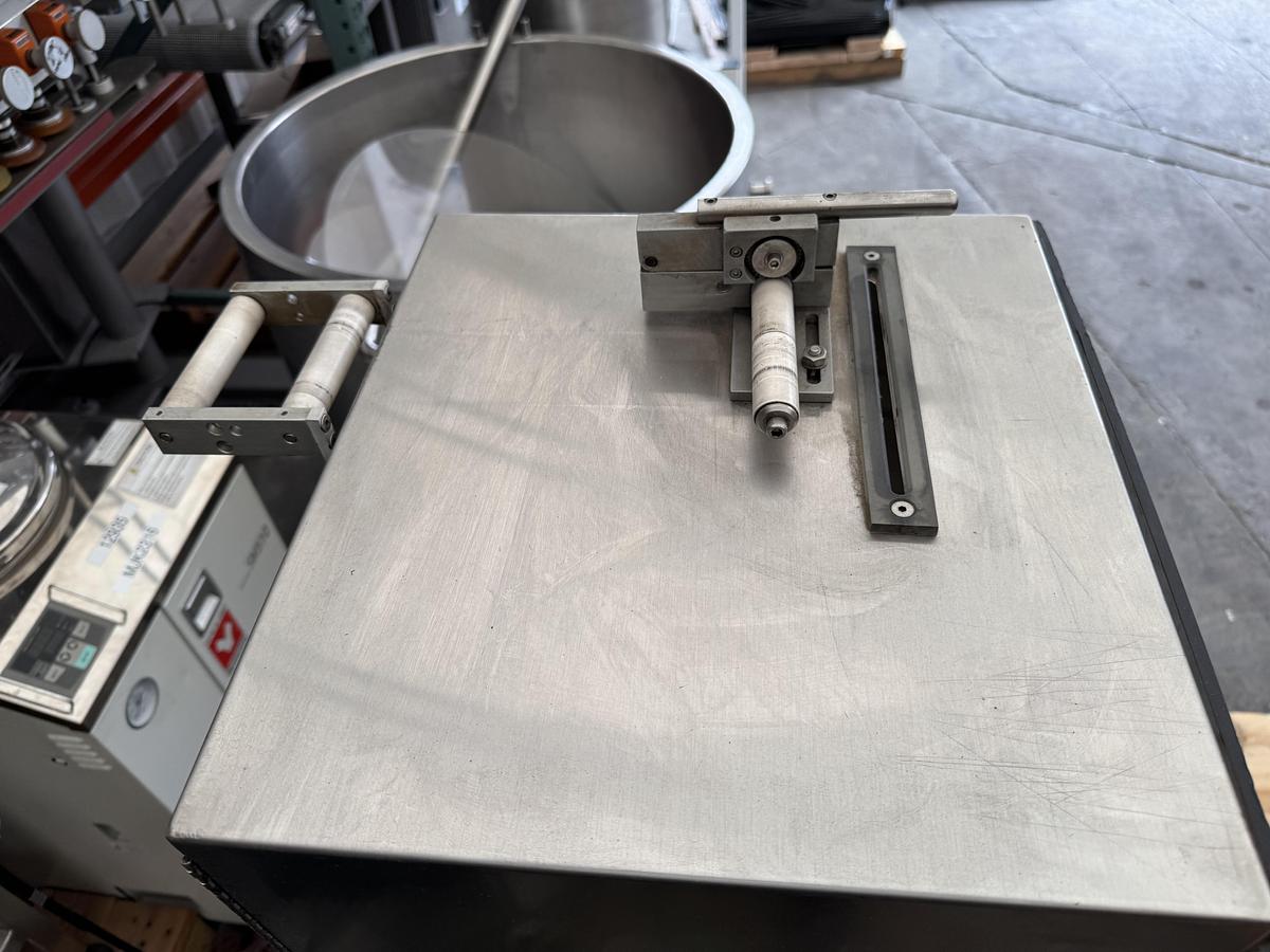 Used Marburg Auto Capsealer, M-500-SV