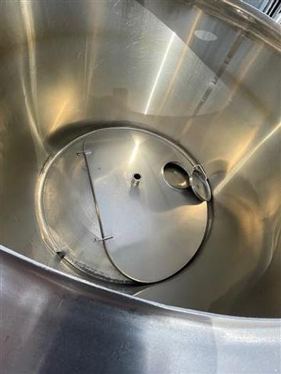 Used 100 gallon Mueller S.S. Mix Tank w/ Temp Gauge