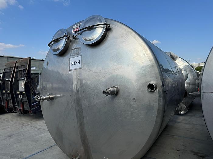Used Tank, 6,000 Gallon, 316 Stainless Steel, Dish Bottom, Legs, Dual