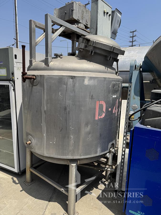 Used 300 gallon Mueller Jacketed Tank w/ Mixer
