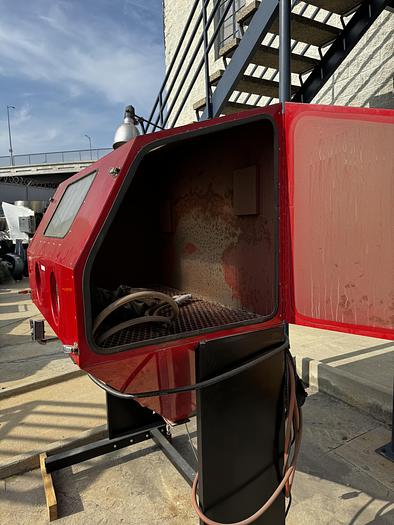 Used Glove box Red