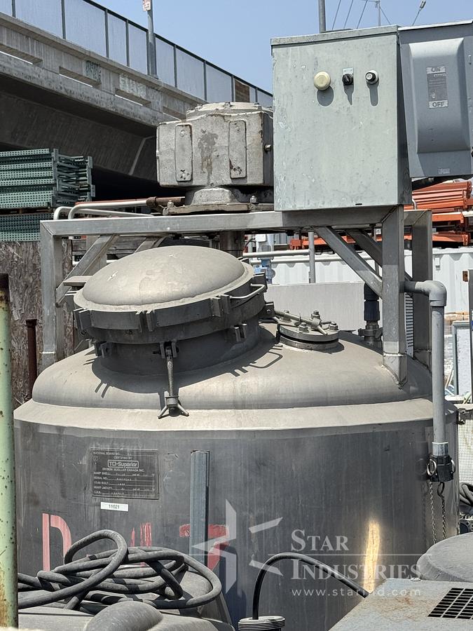 Used 300 gallon Mueller Jacketed Tank w/ Mixer