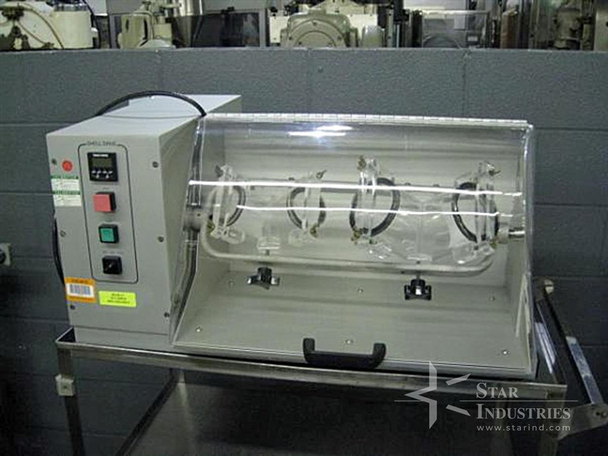 Used 2/1 QUART, 1 PINT P-K BLENDMASTER BLENDER, PLASTIC