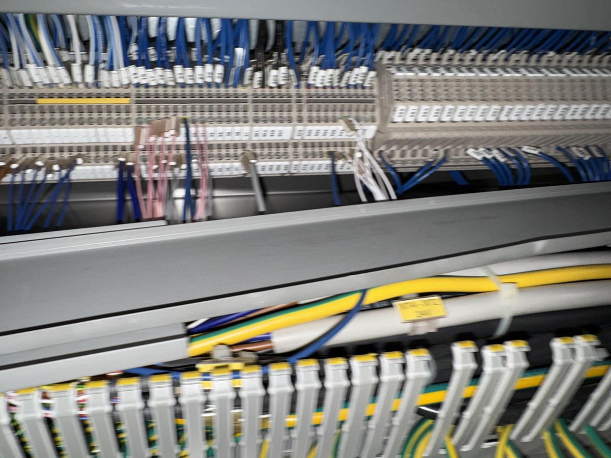 Used Arol Capper with Hopper and Elevator