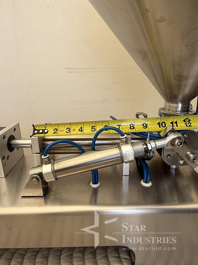 Used Pneumatic Horizontal Paste Filling Machine
