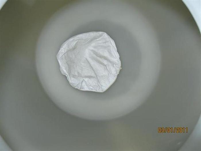 Used 9 GAL PLASTIC TANK, PORTABLE