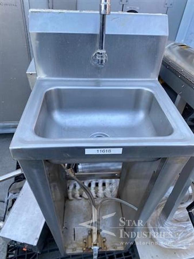 Used PATTERSON-KELLEY 8 QT. S.S. V-BLENDER