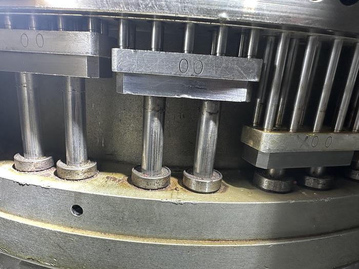 Used Shionogi JCF-40 Liqfil-Super Encapsulator