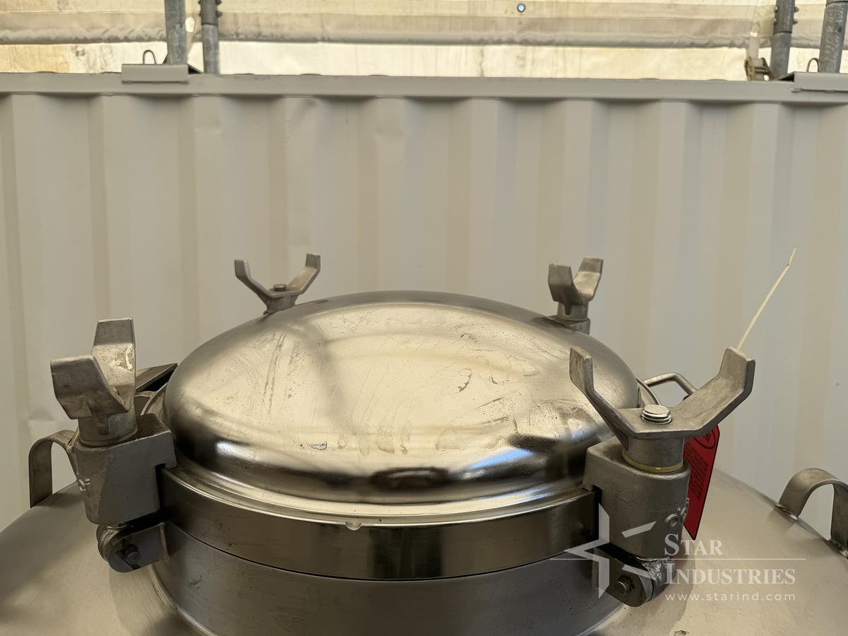 Used 1,000 Liter DCI Tank 316L