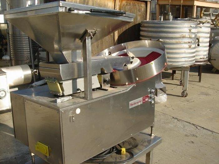 Used Seidenader L-650 Tablet Sorter