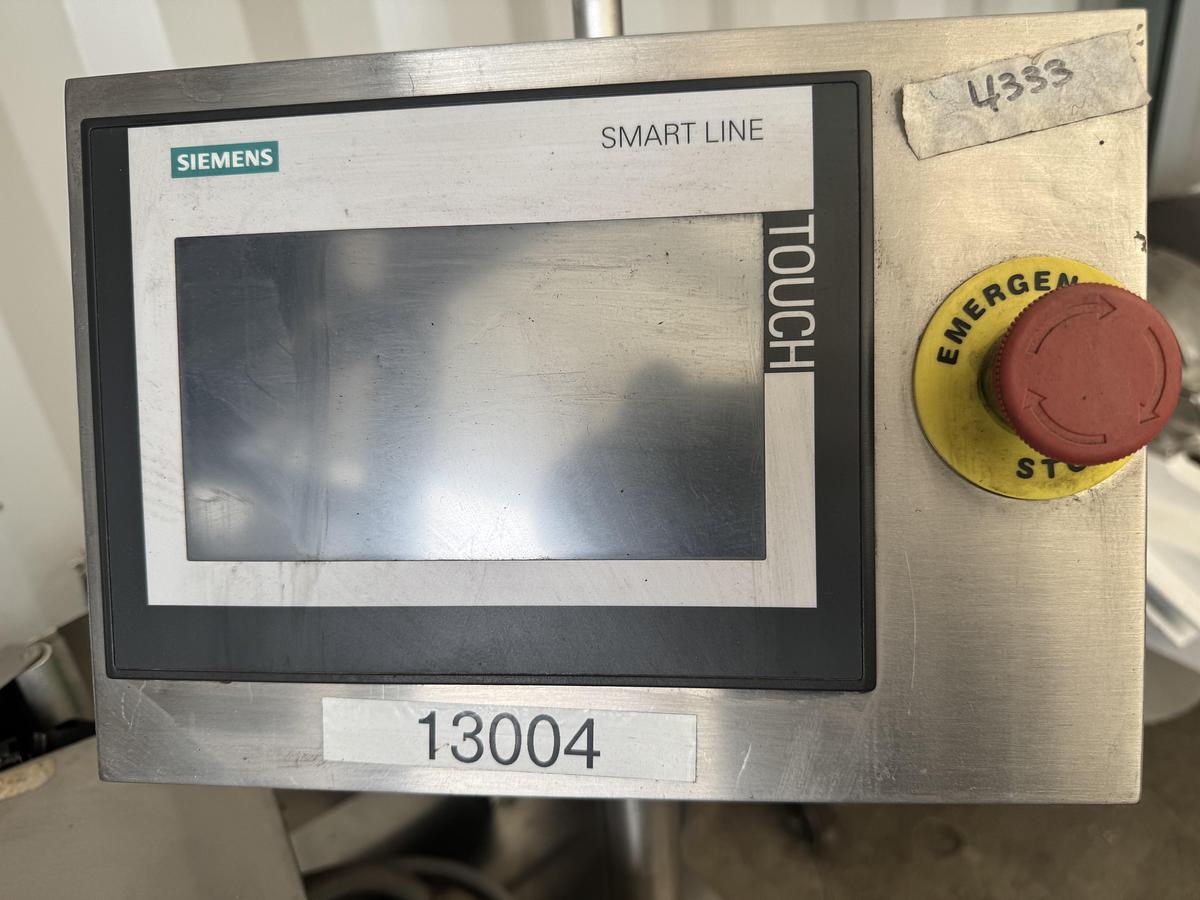 Used Labeler for round bottles, Model BLM