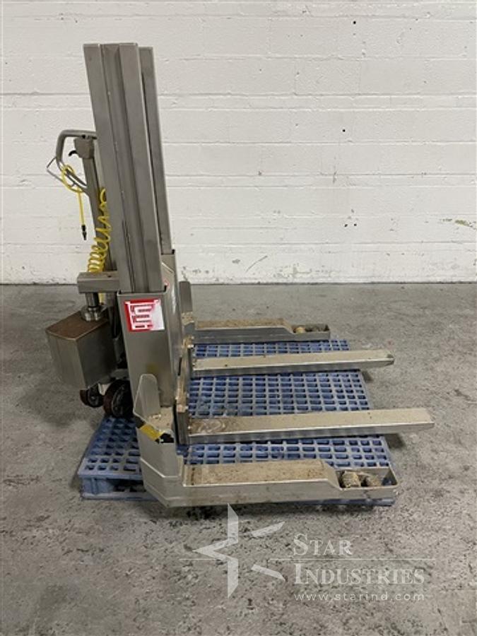 Used Robusto Pallet Lifter, Model FL350