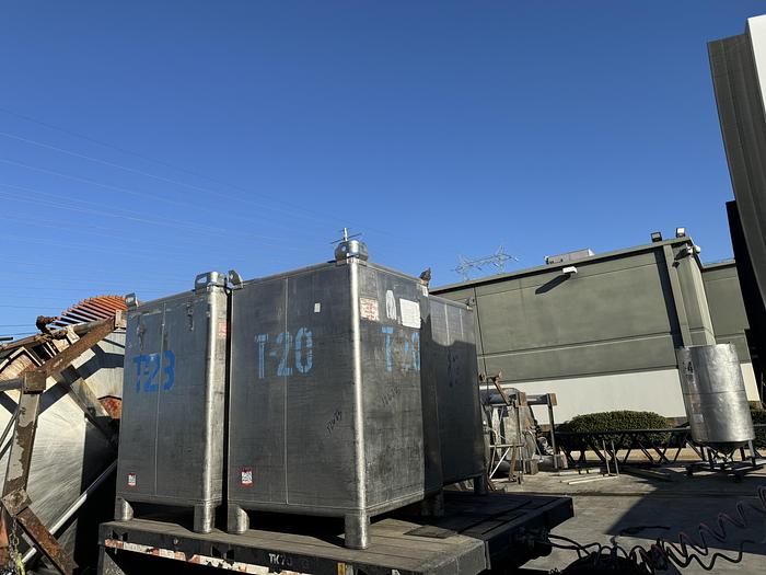 Used Stainless Steel 550 Gallon Tote